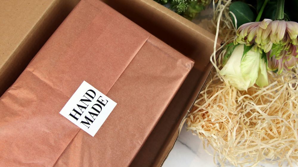 Bio-Integrated Luxury in Paper Packaging.jpg